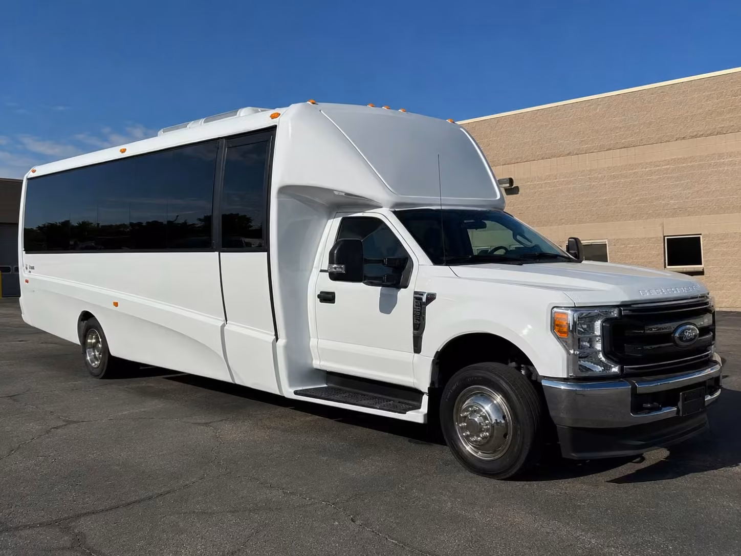 18 passenger minibus
