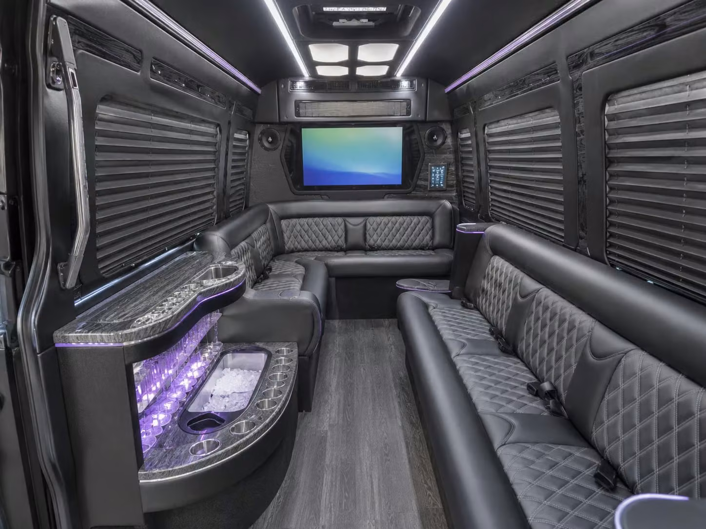 coachbuscarrollton com is how carrollton coordinators book large scale group transportation without the runaround